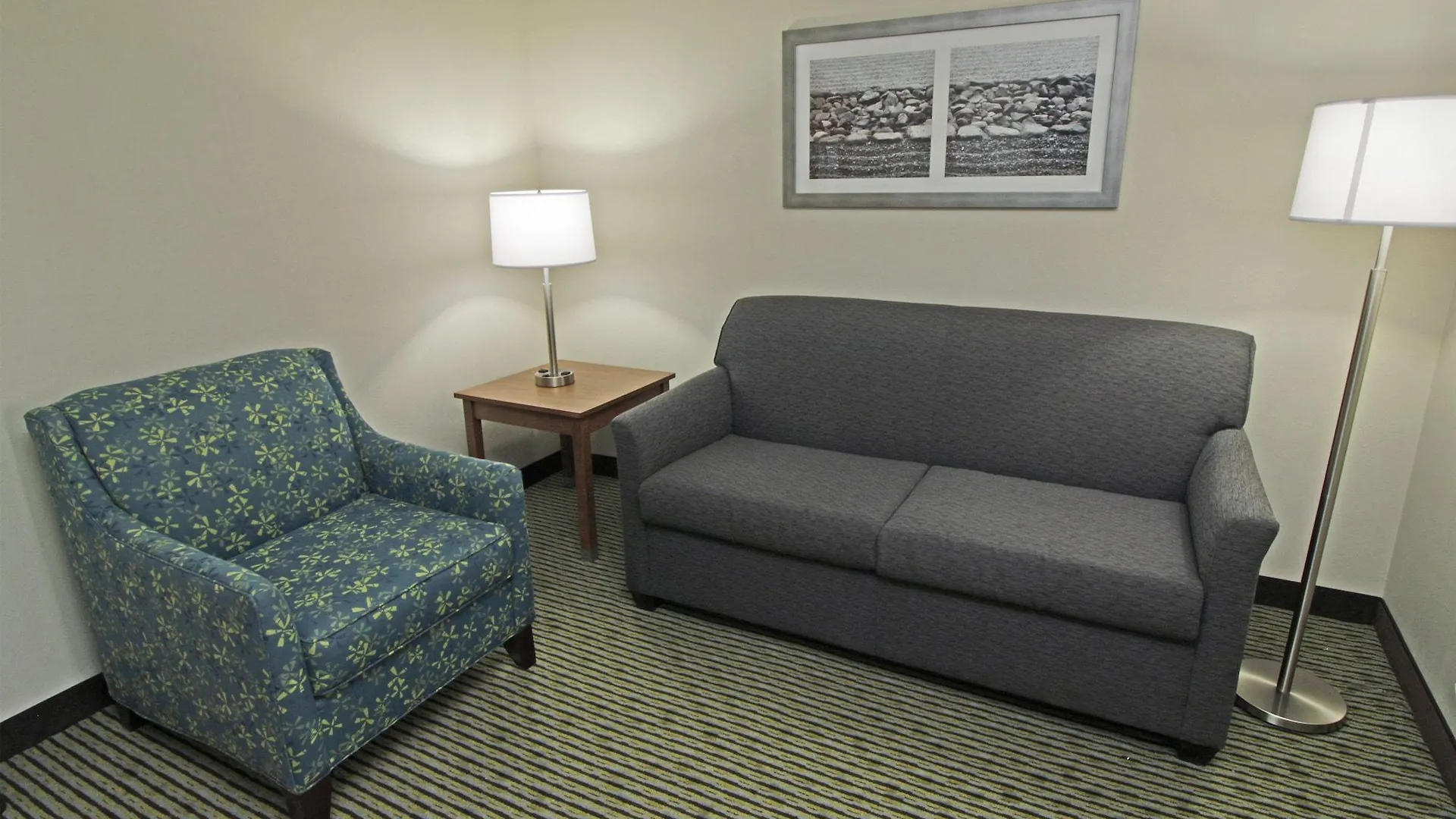 Quality Suites Lake Wright - Norfolk Airport
