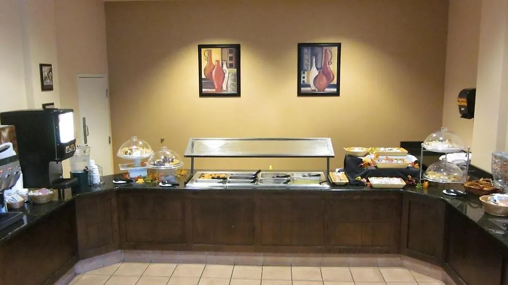 Hotel Quality Suites Lake Wright - Norfolk Airport